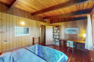 Ένα ή περισσότερα κρεβάτια σε δωμάτιο στο Shore Pines Retreat