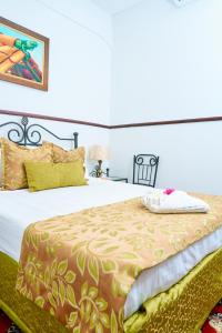 Afbeelding uit fotogalerij van Hotel Los Balcones Leon in León +43 foto's