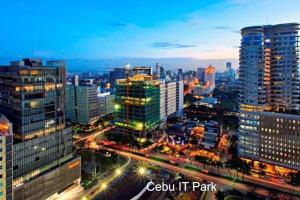 Nespecifikovaný výhled na destinaci Cebu City nebo výhled na město při pohledu z apartmánu