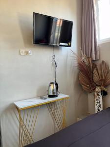 טלויזיה ו/או מרכז בידור ב-JAVA Hostel Tumpak Sewu