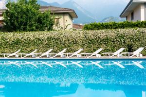 Bazén v ubytování Hotel San Giorgio nebo v jeho okolí