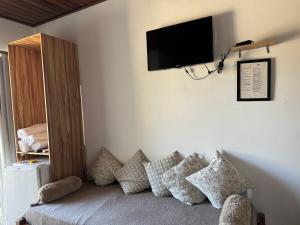 Μια τηλεόραση ή/και κέντρο ψυχαγωγίας στο Pousada Sereia de Geriba