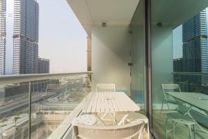 صورة لـ HAVN - Studio Apartment in Goldcrest Views, JLT في دبي