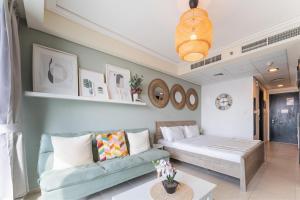 صورة لـ HAVN - Studio Apartment in Goldcrest Views, JLT في دبي +11 صورة