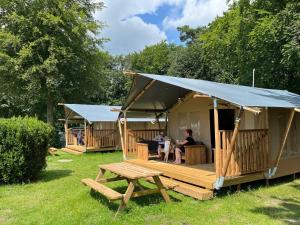Zahrada ubytování KNAUS Campingpark Bleckede - Elbtalaue