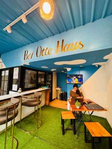 Χώρος καθιστικού στο Bei Otto Haus Saladaeng Bangkok