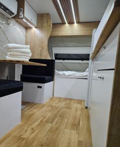 Køkken eller tekøkken på יהליס קראוונים - לנפוש על גלגלים