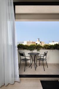 Μπαλκόνι ή βεράντα στο Modern 1BR Spacious Apartment with Terrace - Close to St Thomas Bay