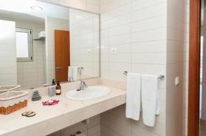A bathroom at Villa Gran Canaria Specialodges