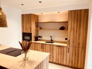 Kuchyň nebo kuchyňský kout v ubytování Casa Gina Old Town Marbella Center 4 Bedrooms