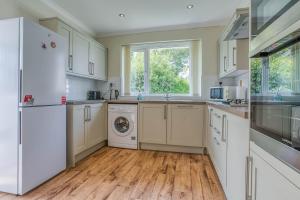 Köök või kööginurk majutusasutuses The Crabpot Five mins Norfolk beach. Crabpot Cottages - Sheringham