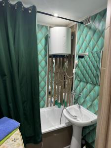 Et badeværelse på Бухар Жырау 48