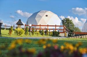 Zahrada ubytování Glamping Pasieka Namiot Glamp Bukowina Tatrzańska - domki w górach