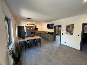 Kuchyň nebo kuchyňský kout v ubytování Ferienhaus Petersberg