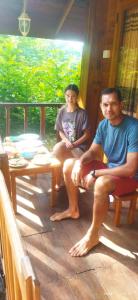 Tamu yang menginap di Diyaluma View Cotage