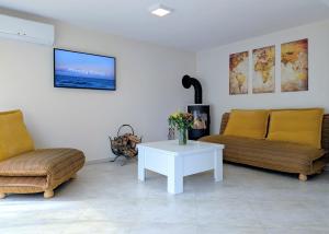 Billede fra billedgalleriet på Cozy house for family and friends i Gargždai