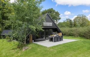 Κήπος έξω από το Awesome Home In Toftlund With Wifi +16 φωτογραφίες