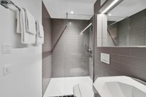 Bagno di GLANDON Rooms Haldenhof - Self-Check-In