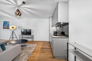 Cucina o angolo cottura di GLANDON Rooms Haldenhof - Self-Check-In