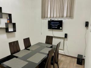 Μια τηλεόραση ή/και κέντρο ψυχαγωγίας στο Savannah Pinoy Hostel +14 φωτογραφίες