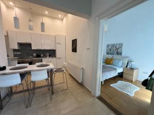 Spacious Apartment by Opera 1065 Budapest, Nagymező utca 7 kép - 2