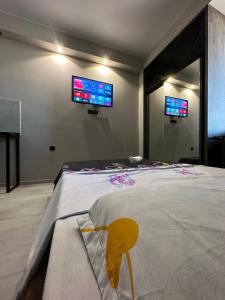 Postel nebo postele na pokoji v ubytování Luxury Apart Gorgi
