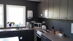 A kitchen or kitchenette at Tuhamäe Hostel