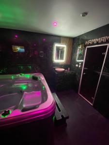 Fotografie z fotogalerie ubytování Sultan Spa Privatif Lille v destinaci Lille