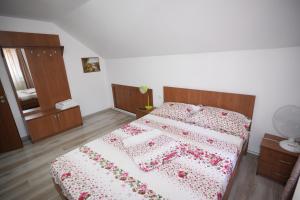 Postel nebo postele na pokoji v ubytování Casa Ion