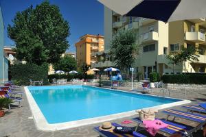 Bazén v ubytování Hotel Oceanic nebo v jeho okolí