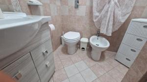 Ένα μπάνιο στο Case Vacanze Porto Vecchio +30 φωτογραφίες