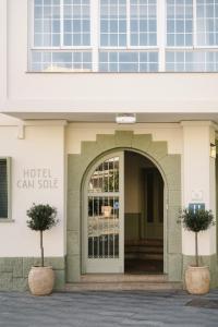 Exteriér nebo vchod ubytování Hotel Can Solé + 34 fotografií