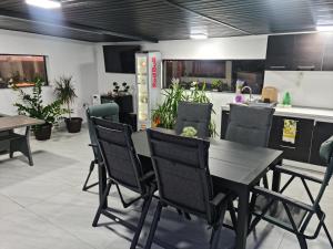 Posezení v ubytování Grey House