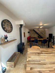 Gallery image of Maison de village in Saint-Paulet-de-Caisson