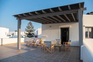 Balkoni atau teres di Aria Guesthouse Tinos
