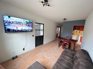 Μια τηλεόραση ή/και κέντρο ψυχαγωγίας στο hospedaje casa oaxaca