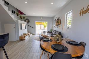 Posezení v ubytování Av Curacao - Centrally Located Spacious Apartment