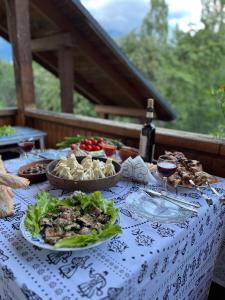 Cibo presso l'affittacamere o nelle vicinanze