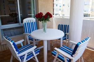 Fotografia z galérie ubytovania El Tiburon - Piso con espectaculares vistas al mar - solo para familias ideal para 4 personas - aire - calefacción - Ganador AWARD 2025, 2024, 2023, 2022 v destinácii Playa de Gandia