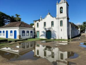 Το κτήριο όπου στεγάζεται  το διαμέρισμα +5 φωτογραφίες