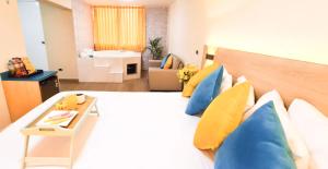 Posezení v ubytování Acuario Hotel & Suite
