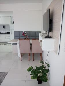 Gallery image of Apartamento completo 3 quartos Suíte Sala Cozinha Lavanderia e perto de tudo in Vitória da Conquista