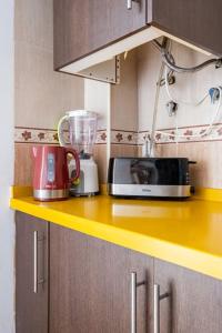 Kuchnia lub aneks kuchenny w obiekcie Amura Motril. Apartamento con garaje