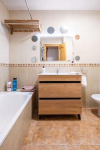 Łazienka w obiekcie Amura Motril. Apartamento con garaje