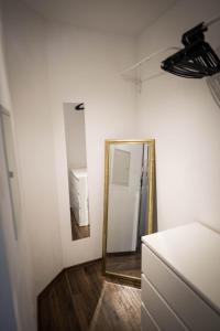Postel nebo postele na pokoji v ubytování Studio mit Balkon