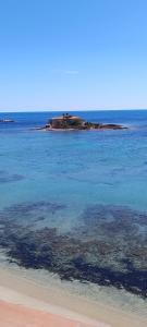 an island in the middle of the ocean at Appartamento d' amare vicino il mare in Marzamemi