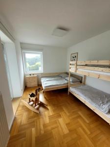Giường trong phòng chung tại Ferienwohnung Reich