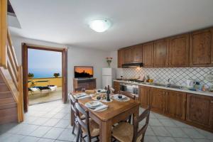 Kuchyň nebo kuchyňský kout v ubytování Il piccolo Sogno in costiera Amalfitana + 45 fotografií