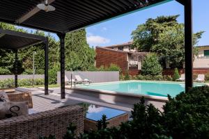 Bazén v ubytování Mh Florence Hotel & Spa nebo v jeho okolí