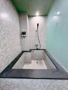 安平漁境烤肉唱歌麻將包棟民宿衛浴